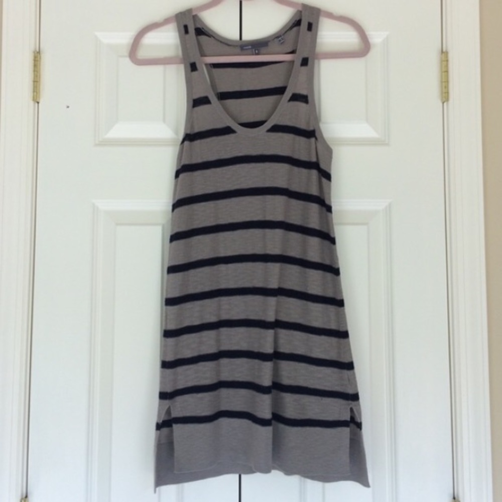 🎉HOST PICK!🎉 Vince Sweater tank
